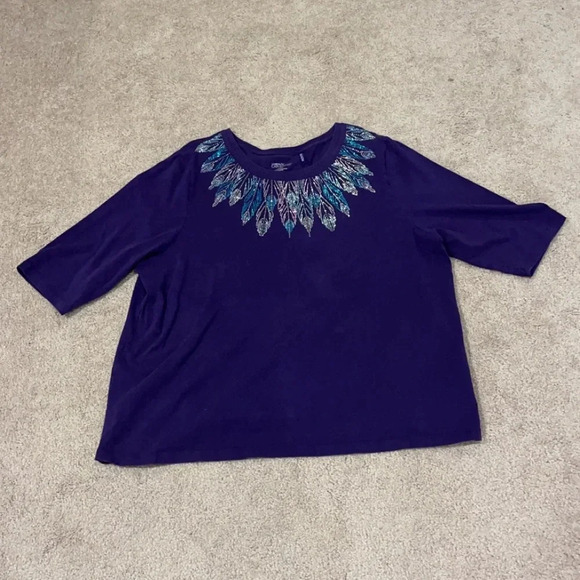 Catherine’s Top - Picture 1 of 3